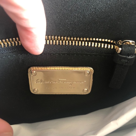 NWT Salvatore Ferragamo Vara Bow Mini Crossbody - Picture 5 of 8